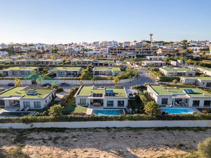 Image No.41-4 Bed House for sale