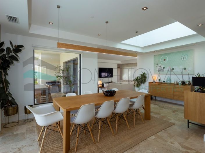 Image No.8-4 Bed House for sale