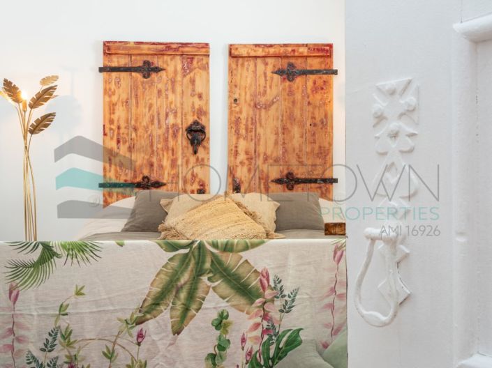 Image No.19-4 Bed House for sale