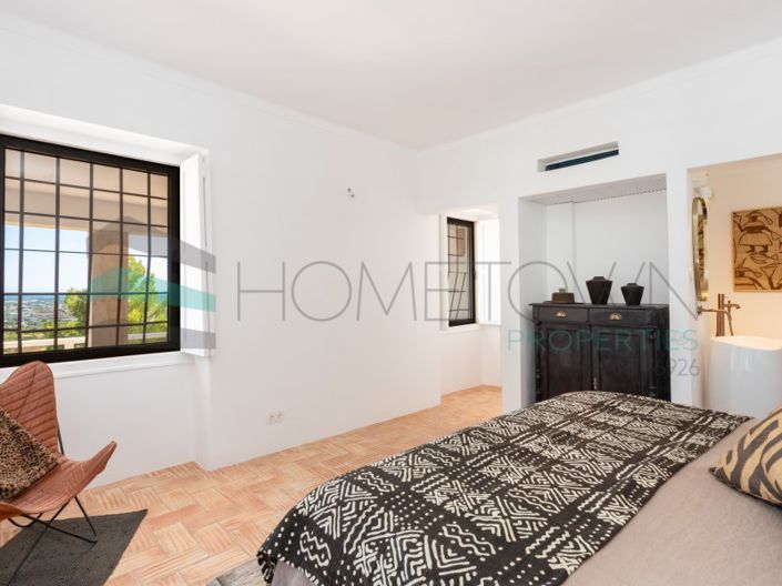 Image No.25-4 Bed House for sale