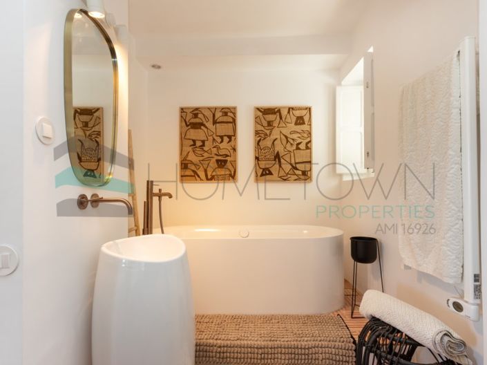 Image No.30-4 Bed House for sale