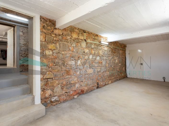 Image No.31-4 Bed House for sale