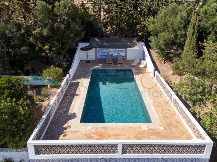 Image No.8-4 Bed House for sale