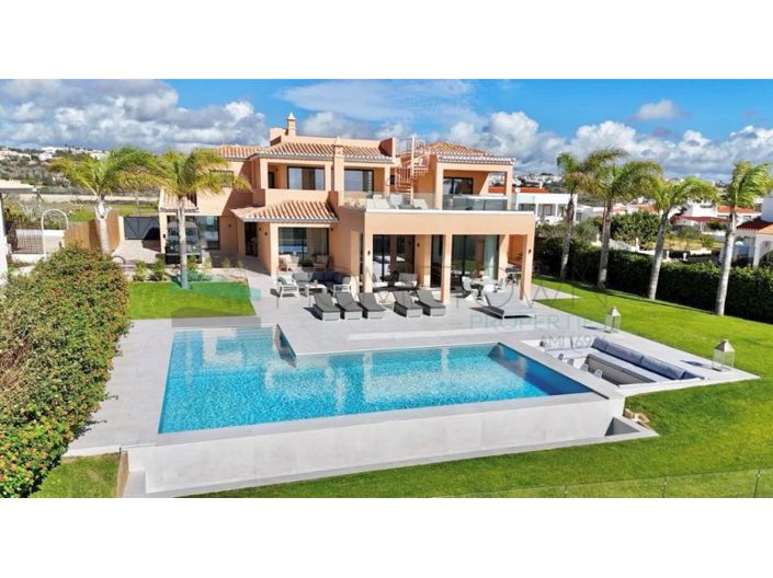 Image No.12-5 Bed House for sale