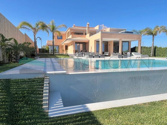 Image No.21-5 Bed House for sale