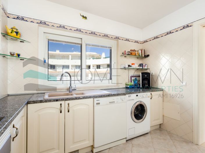 Image No.12-3 Bed Apartment for sale