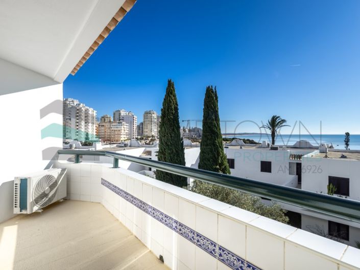 Image No.23-3 Bed Apartment for sale