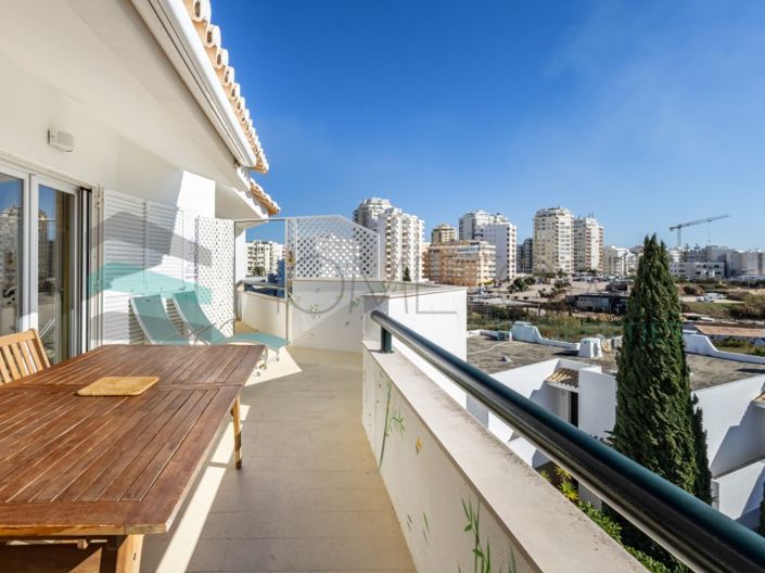 Image No.33-3 Bed Apartment for sale