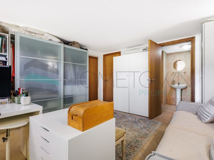 Image No.22-2 Bed Apartment for sale