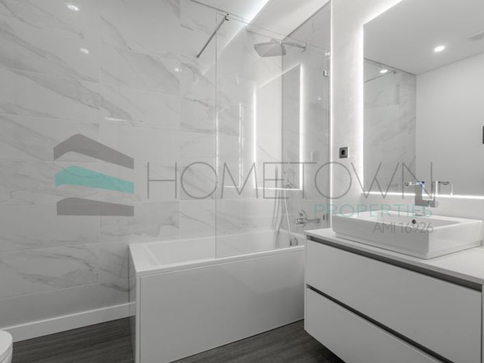 Image No.14-3 Bed House for sale