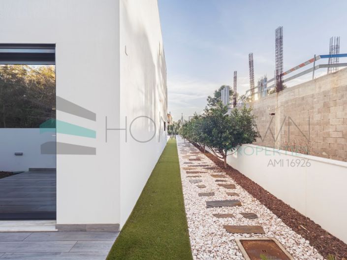 Image No.16-3 Bed House for sale