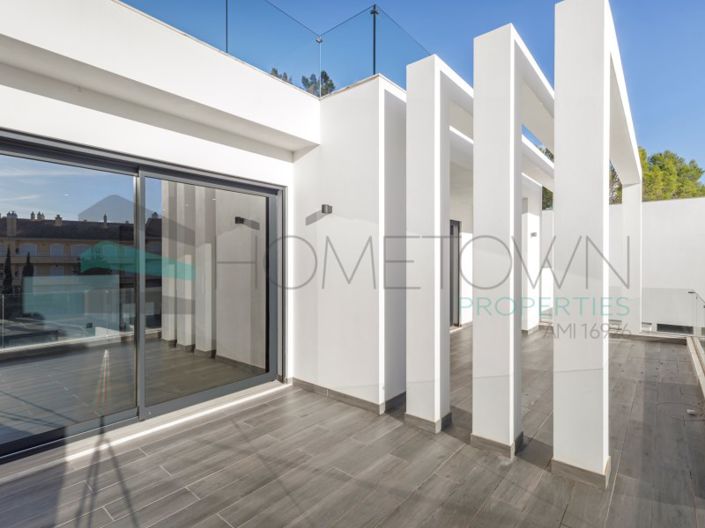 Image No.26-3 Bed House for sale