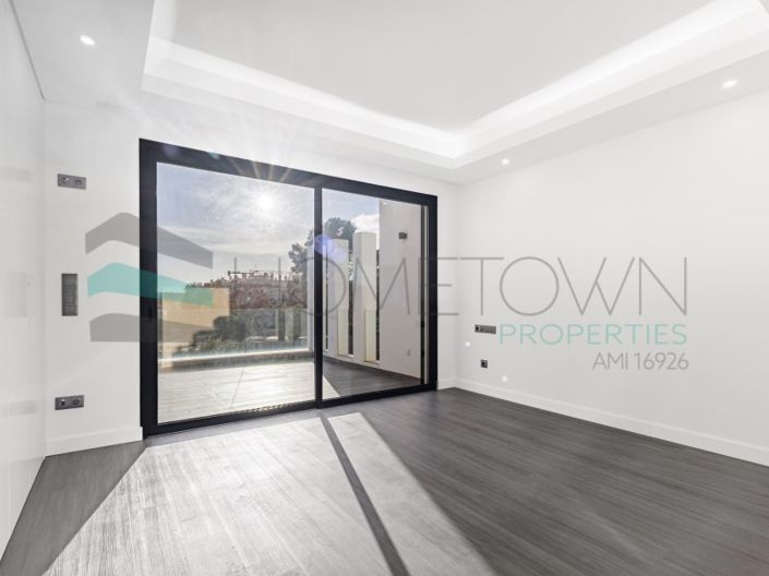 Image No.30-3 Bed House for sale