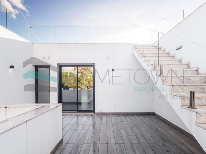 Image No.33-3 Bed House for sale