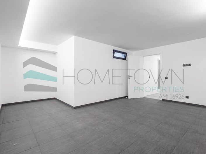 Image No.42-3 Bed House for sale