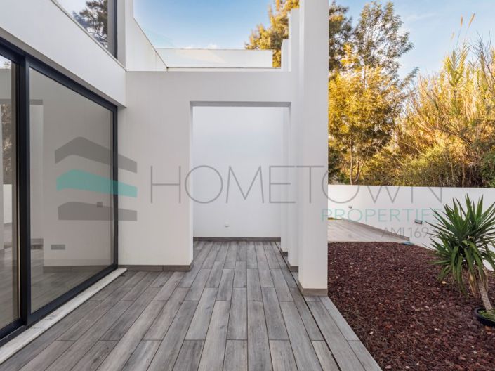 Image No.45-3 Bed House for sale