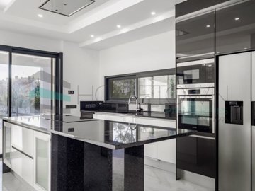 id1367bb01-0000-0500-0000-000018186bb8