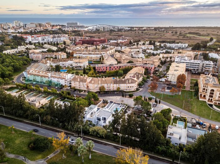 Image No.9-3 Bed House for sale