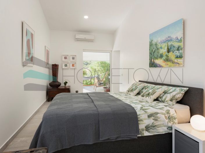 Image No.14-2 Bed House for sale