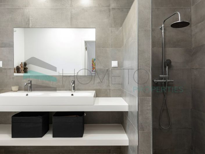 Image No.20-2 Bed House for sale