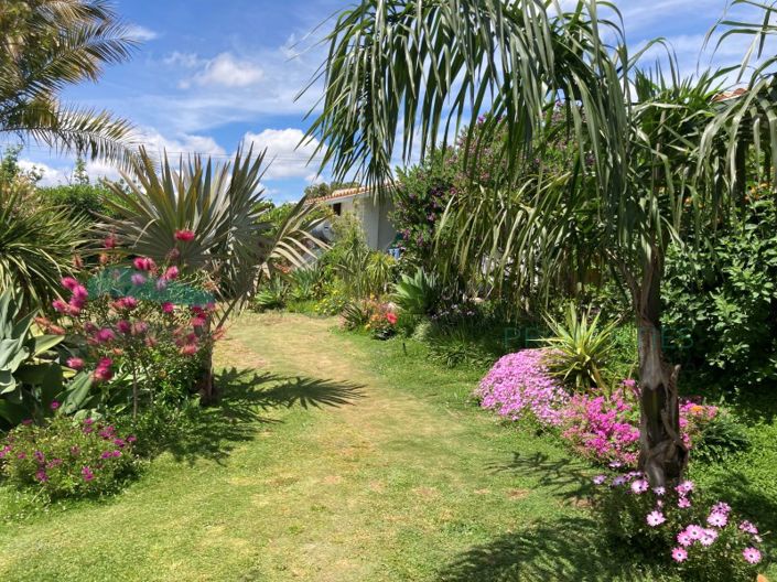 Image No.30-2 Bed House for sale