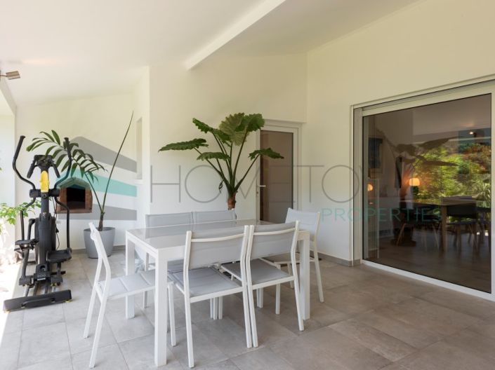 Image No.9-2 Bed House for sale