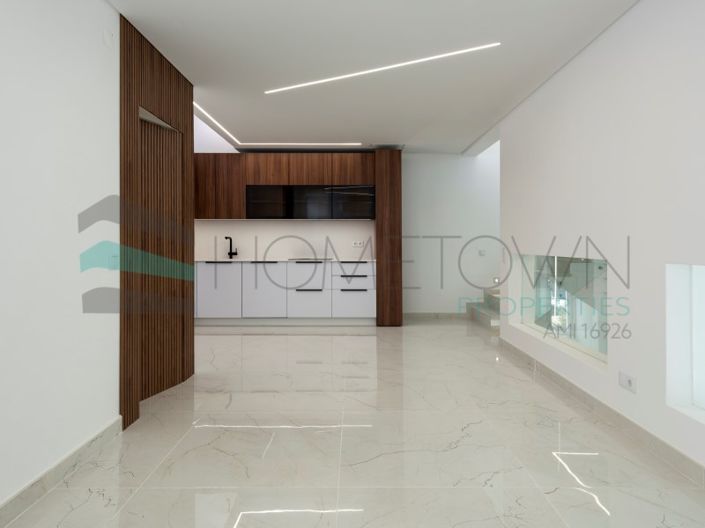 Image No.3-3 Bed House for sale