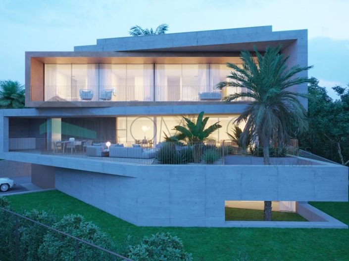 Image No.12-6 Bed House for sale