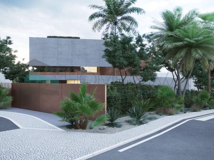 Image No.18-6 Bed House for sale