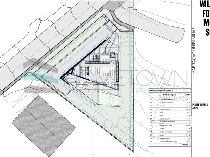 Image No.24-6 Bed House for sale