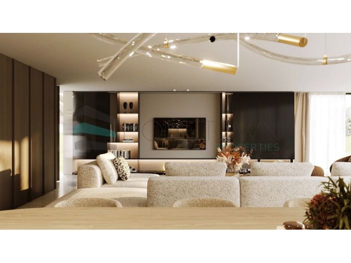 Image No.8-6 Bed House for sale