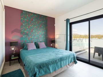 id0c09be01-0000-0500-0000-000018491b81