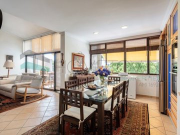 id72a1a001-0000-0500-0000-00001624337f