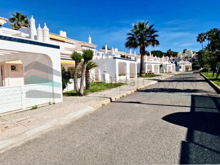 Image No.2-Maison de 3 chambres à vendre à Vilamoura