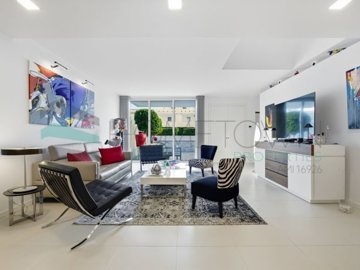 id8305be01-0000-0500-0000-0000186674ce