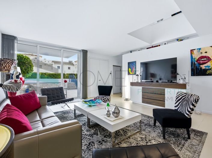 Image No.10-3 Bed House for sale