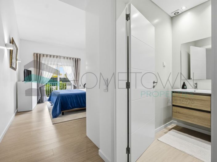 Image No.26-3 Bed House for sale