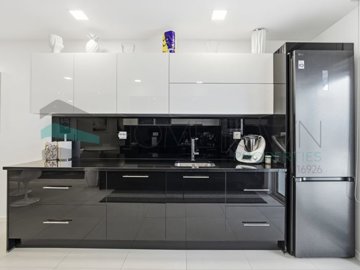 id8305be01-0000-0500-0000-0000186674c6