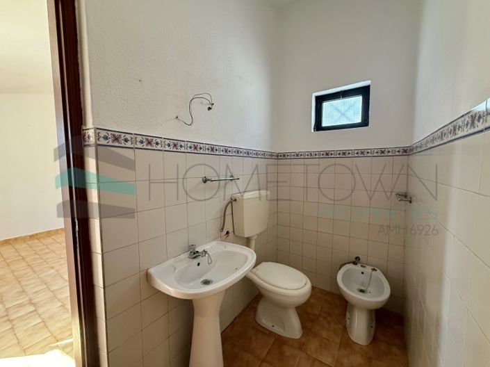 Image No.16-3 Bed House for sale