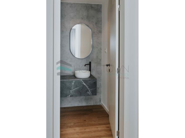 Image No.13-3 Bed House for sale