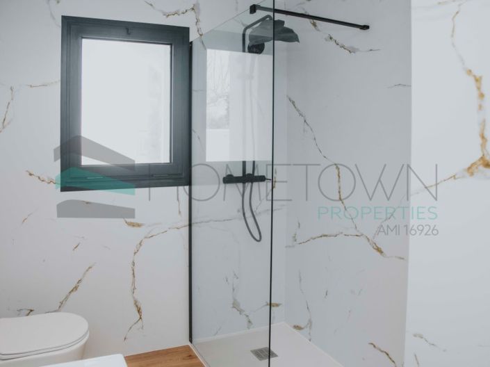 Image No.16-3 Bed House for sale