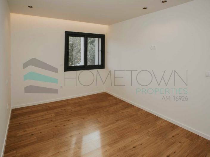 Image No.20-3 Bed House for sale