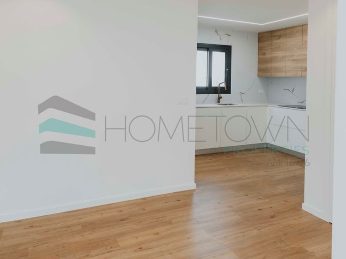 Image No.7-3 Bed House for sale