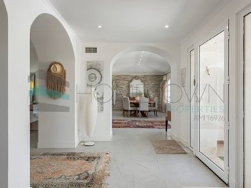 id171da301-0000-0500-0000-0000164fddce