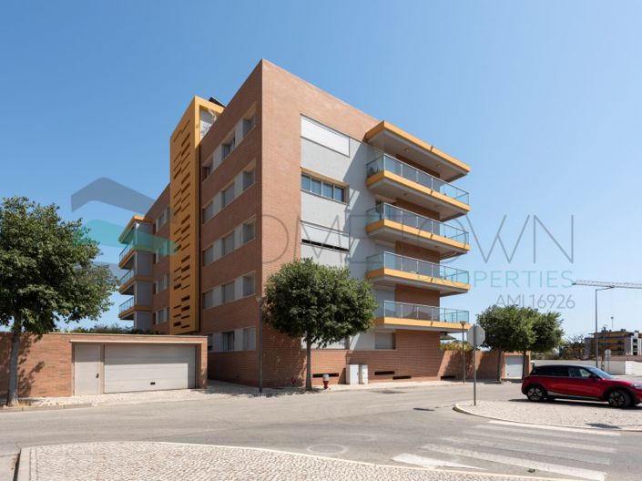 Image No.34-3 Bed Apartment for sale