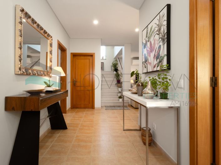 Image No.2-3 Bed House for sale