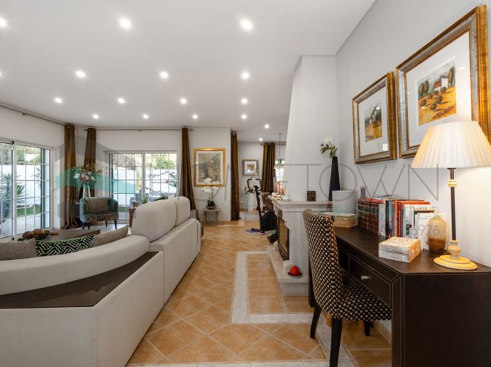 Image No.23-3 Bed House for sale