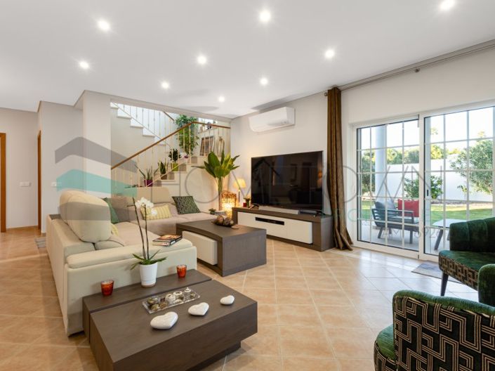 Image No.24-3 Bed House for sale