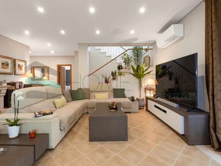 Image No.25-3 Bed House for sale