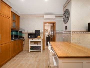 idfcf4b501-0000-0500-0000-000017b8ec63